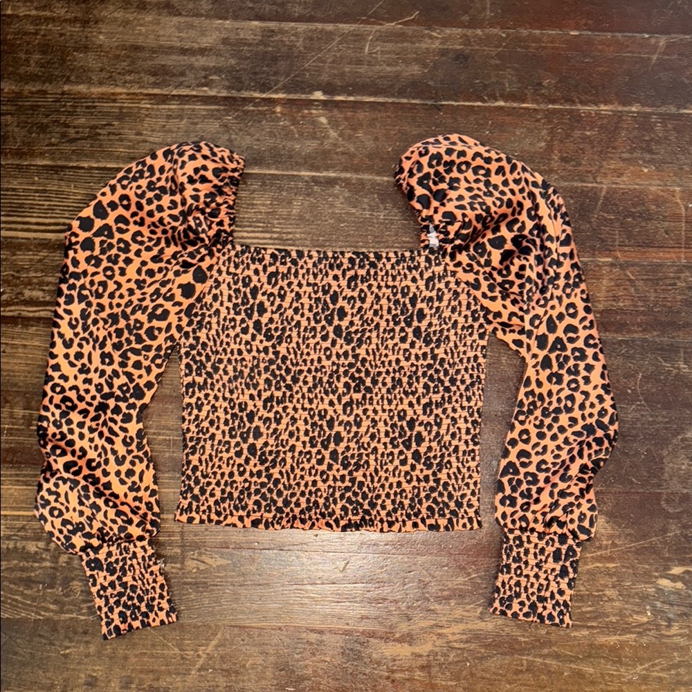 Gianni Bini Leopard Print Puff Sleeve Top